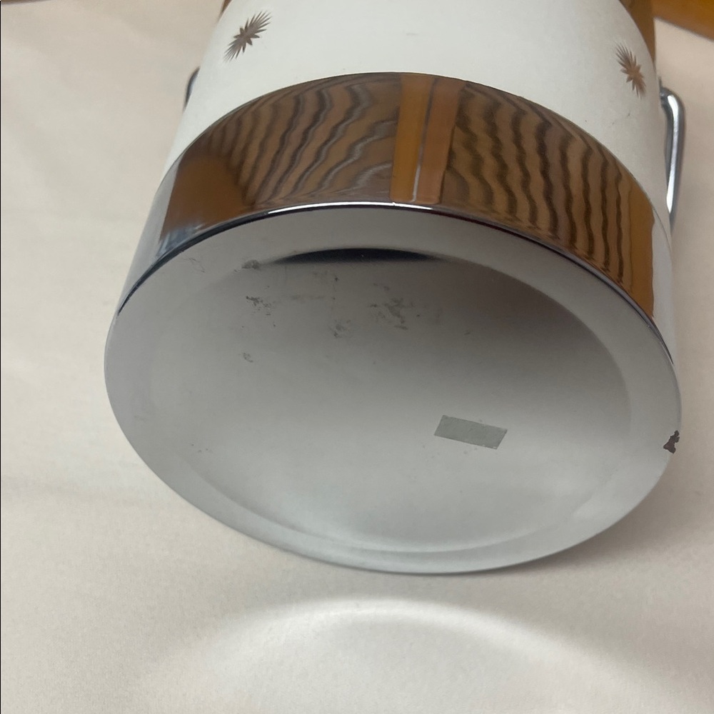 Mid Century Modern, Vintage Silver and White Ice Bucket - Picture 14 of 16